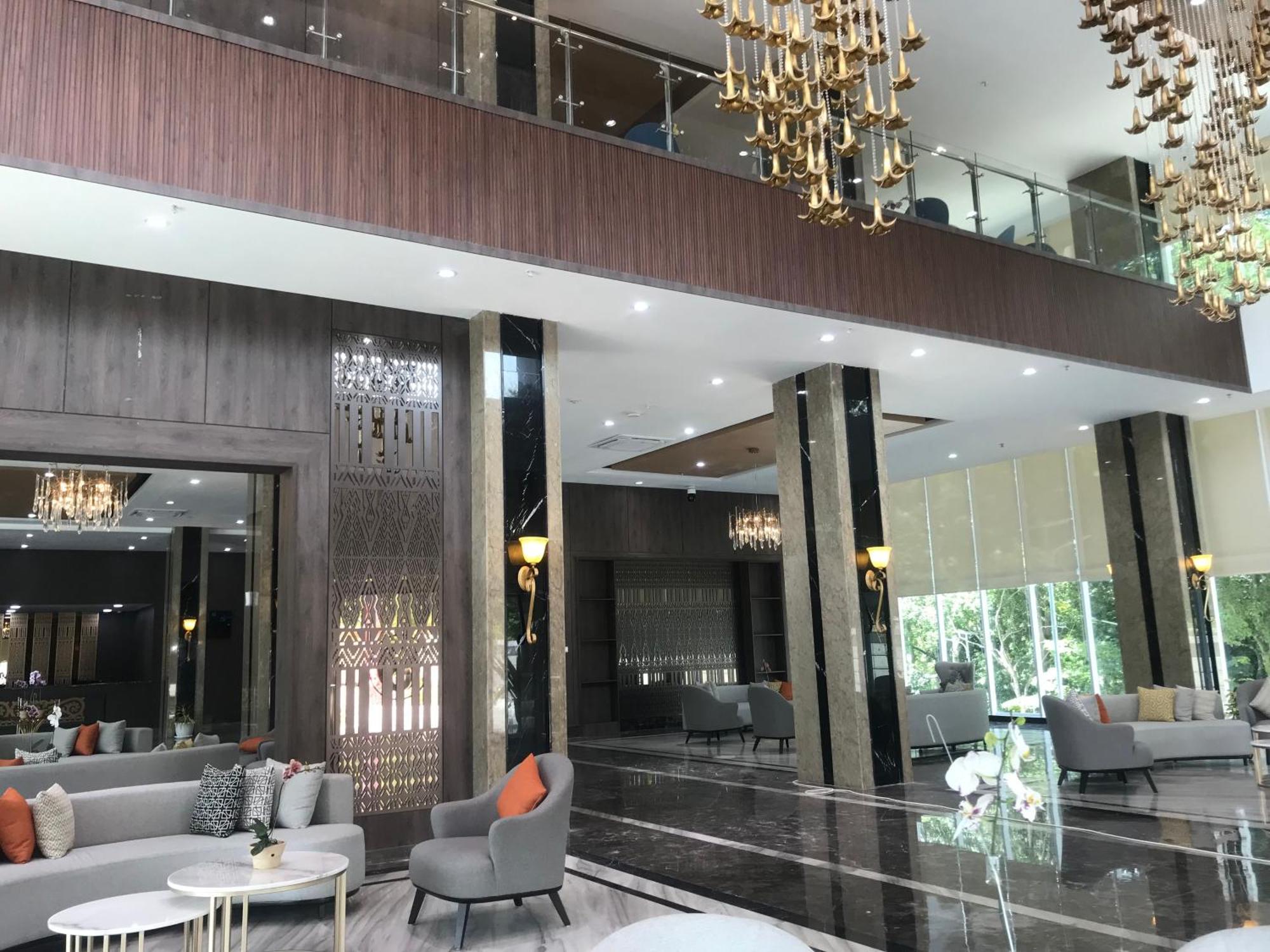 Labersa Hotel & Convention Center Samosir Sinapuran Exterior photo